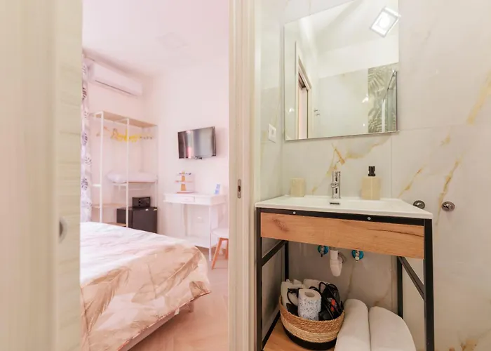 Beautiful 38 4* Naples