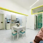 Beautiful 38 בית הארחה 4*